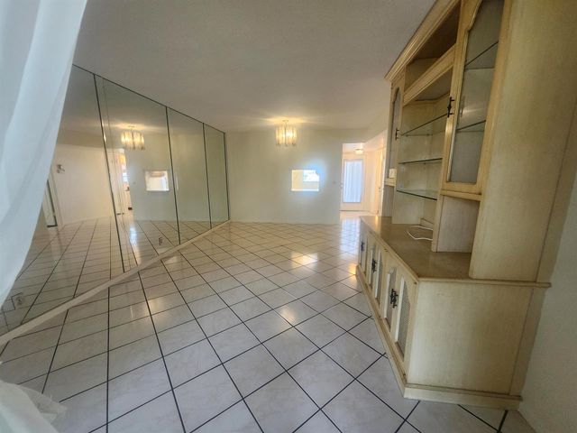 230 NE 26th Avenue 209, Boynton Beach, FL 33435