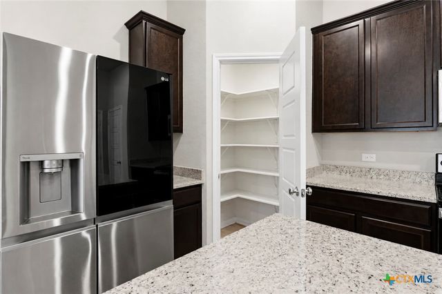 2905 Greenbriar, Seguin, TX 78155