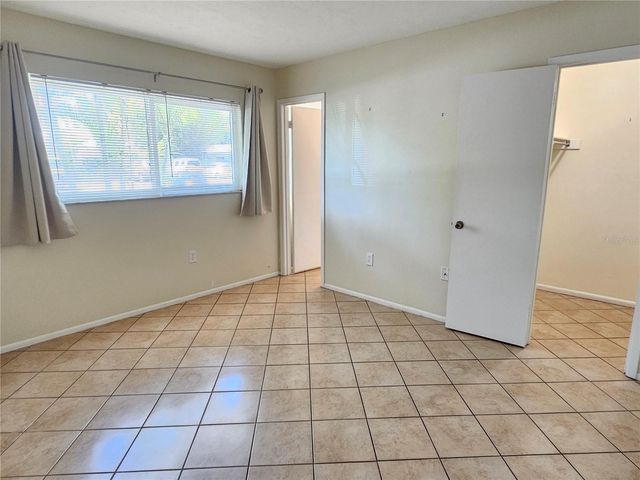 105 BASE AVENUE E, Venice, FL 34285