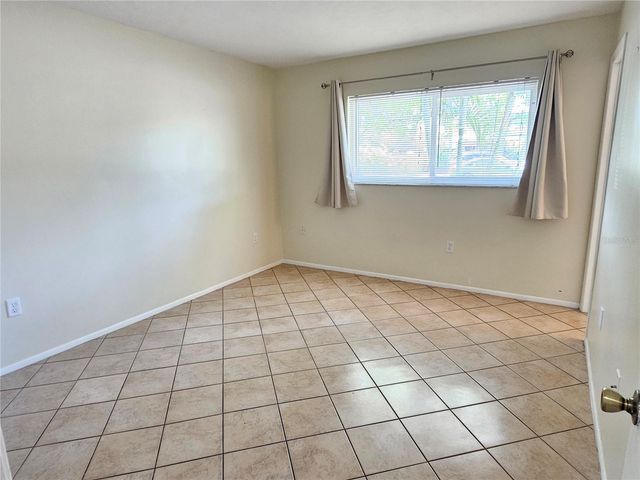 105 BASE AVENUE E, Venice, FL 34285