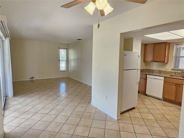 105 BASE AVENUE E, Venice, FL 34285