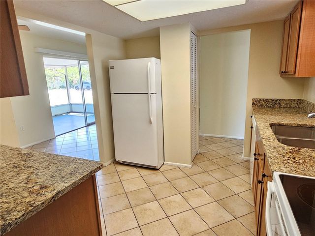 105 BASE AVENUE E, Venice, FL 34285