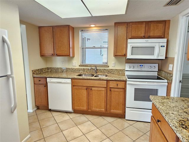 105 BASE AVENUE E, Venice, FL 34285