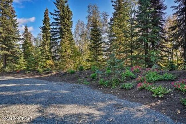 38120 Greatland Street, Sterling, AK 99672