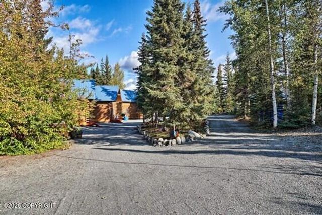 38120 Greatland Street, Sterling, AK 99672