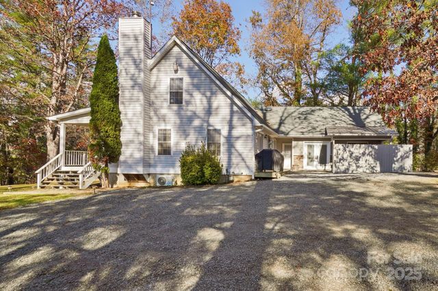 17 Old Gap Creek Road, Fairview, NC 28730