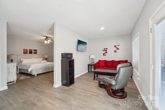 17 Old Gap Creek Road, Fairview, NC 28730