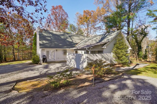 17 Old Gap Creek Road, Fairview, NC 28730