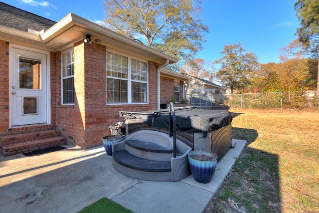 2525 Autumn Terrace, Dalzell, SC 29040
