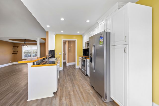 2525 Autumn Terrace, Dalzell, SC 29040