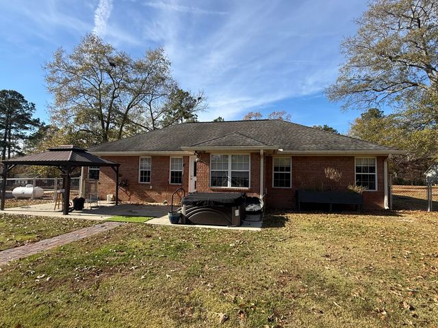 2525 Autumn Terrace, Dalzell, SC 29040