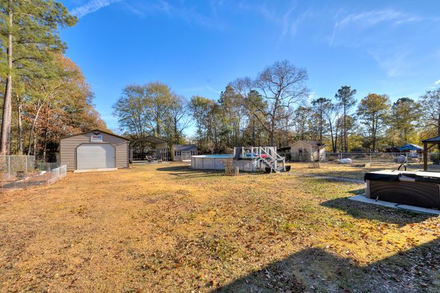 2525 Autumn Terrace, Dalzell, SC 29040