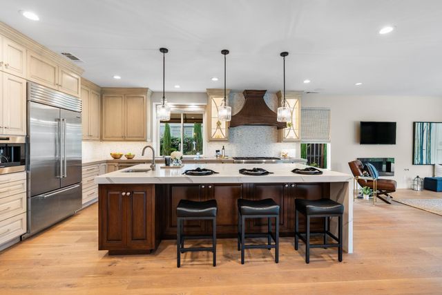 4859 Saint Andrews Dr, Stockton, CA 95219