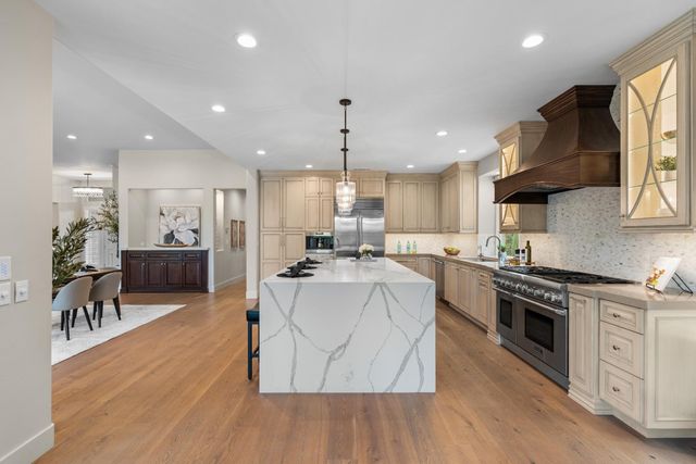 4859 Saint Andrews Dr, Stockton, CA 95219