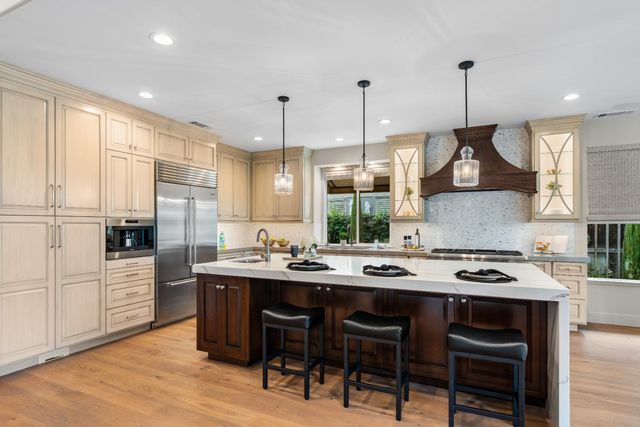 4859 Saint Andrews Dr, Stockton, CA 95219