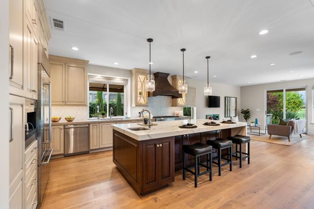 4859 Saint Andrews Dr, Stockton, CA 95219