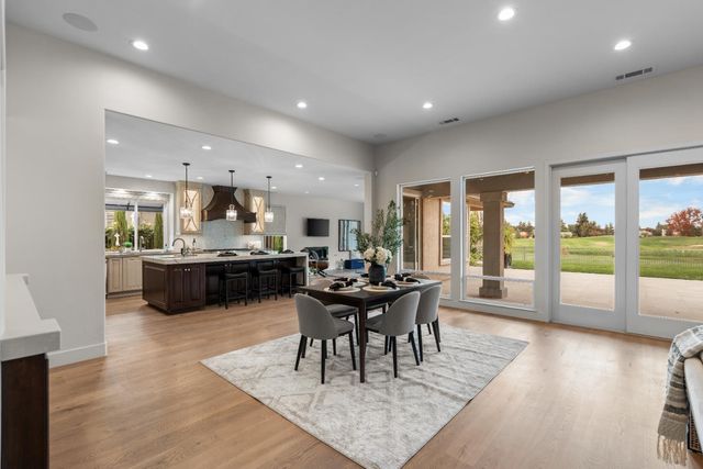 4859 Saint Andrews Dr, Stockton, CA 95219