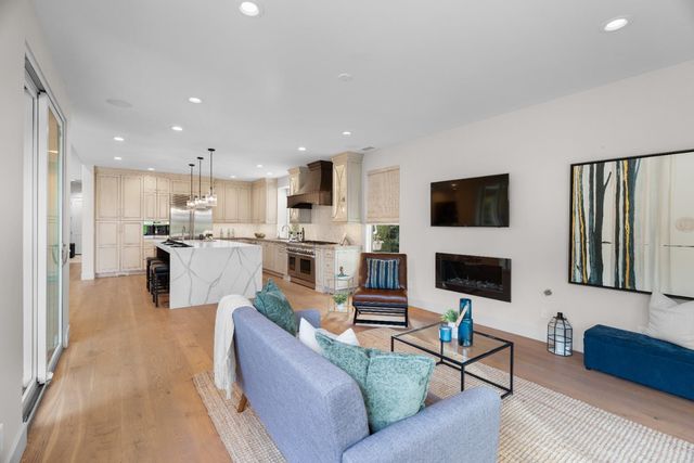 4859 Saint Andrews Dr, Stockton, CA 95219