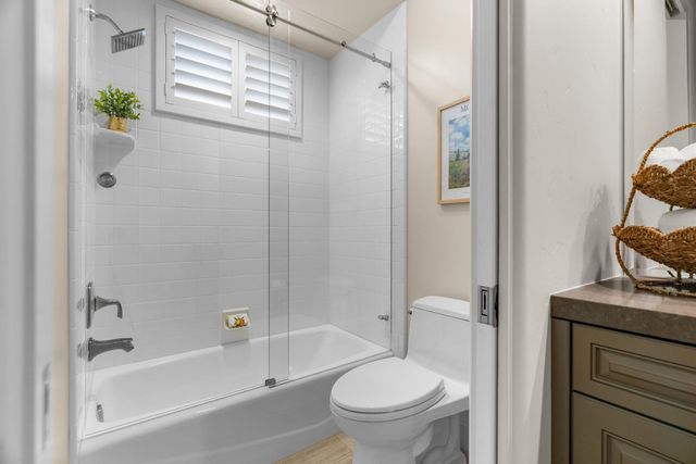 4859 Saint Andrews Dr, Stockton, CA 95219