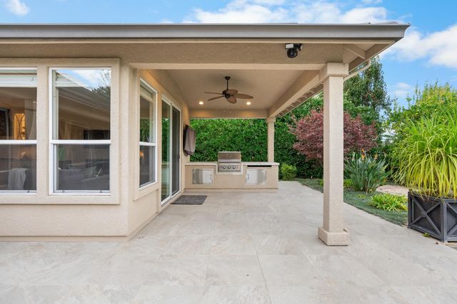 4859 Saint Andrews Dr, Stockton, CA 95219