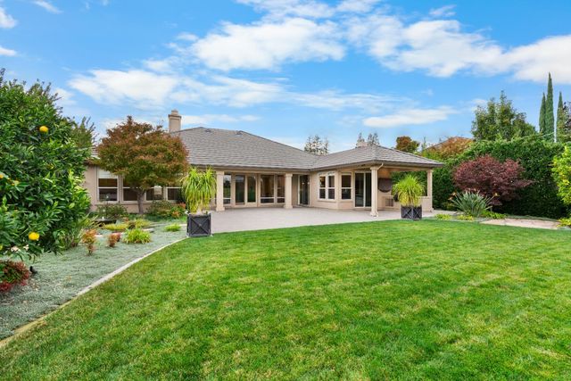 4859 Saint Andrews Dr, Stockton, CA 95219