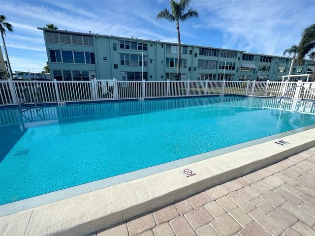 1819 SHORE DRIVE S 307, South Pasadena, FL 33707