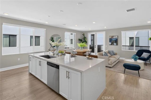 16289 Dawn 209, Tustin, CA 92782