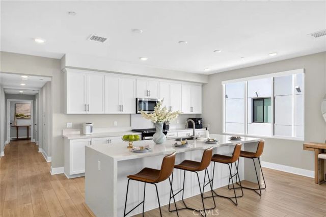 16289 Dawn 209, Tustin, CA 92782