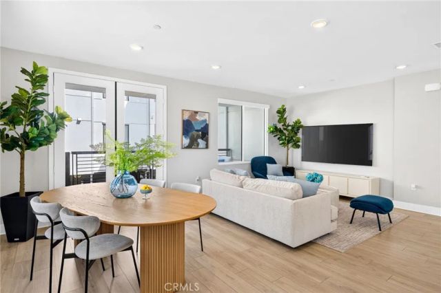 16289 Dawn 209, Tustin, CA 92782