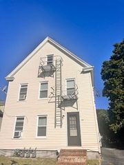 14 Wilbur St, Taunton, MA 02780