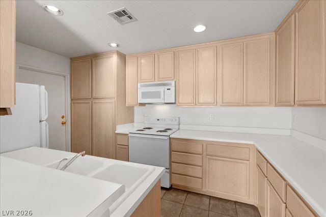 5424 Paul Kurtz Way 106, Las Vegas, NV 89108