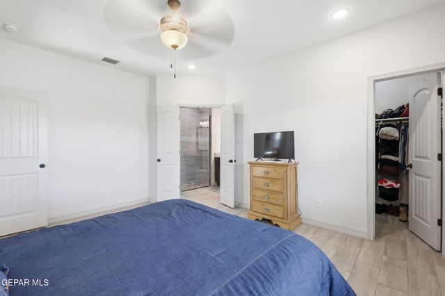 11040 Gem Valley Road, Socorro, TX 79927