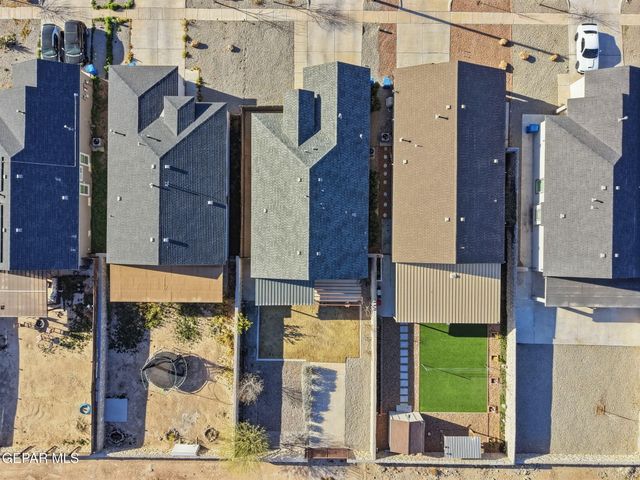 11040 Gem Valley Road, Socorro, TX 79927