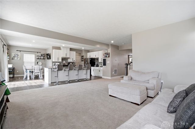 9187 Lakeside Street, Tipp City, OH 45371