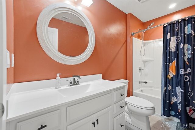 9187 Lakeside Street, Tipp City, OH 45371