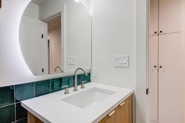 1719 Meander DR, Austin, TX 78721