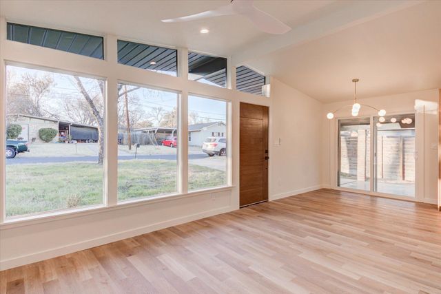 1719 Meander DR, Austin, TX 78721