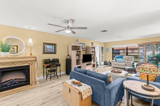 9885 Clusia Tree Drive A, Boynton Beach, FL 33436