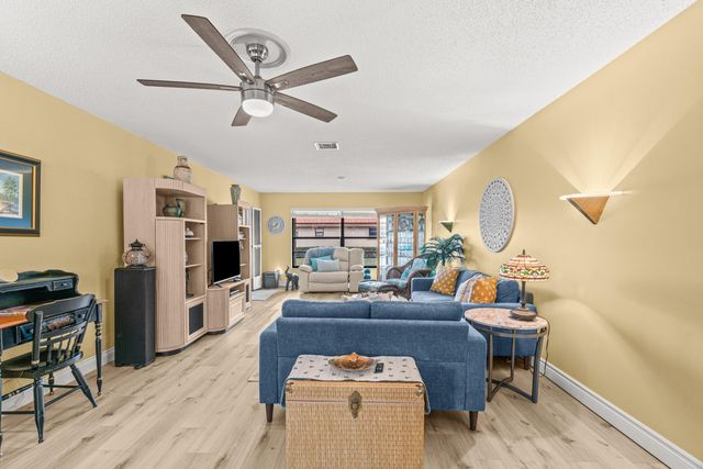 9885 Clusia Tree Drive A, Boynton Beach, FL 33436