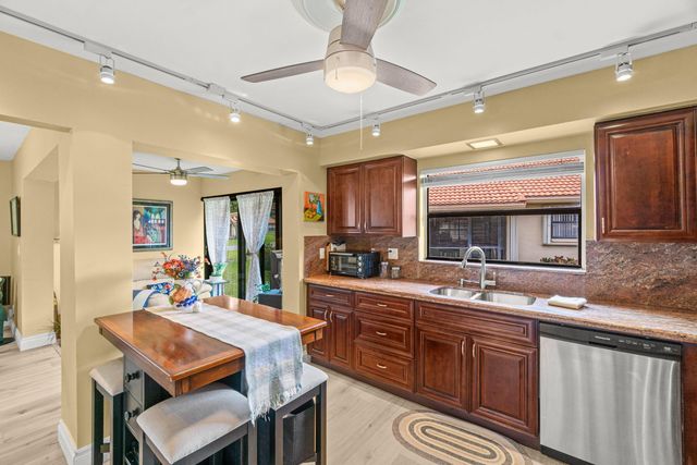 9885 Clusia Tree Drive A, Boynton Beach, FL 33436