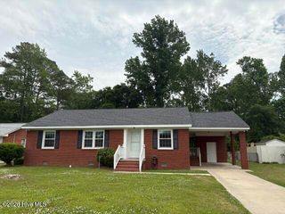 2409 Hardee Road, Kinston, NC 28504