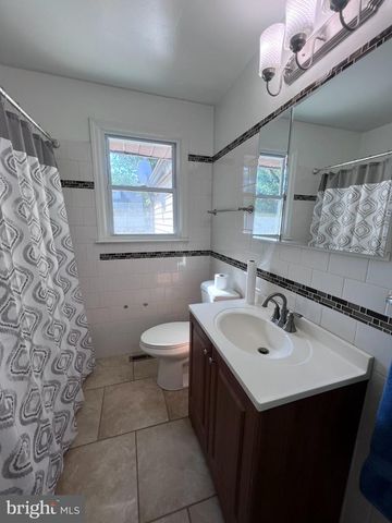 518 CARVER CT, Lawnside, NJ 08045
