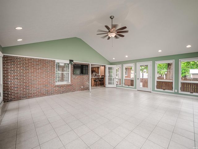 904 Sheffield Drive, Evansville, IN 47710