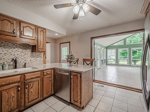 904 Sheffield Drive, Evansville, IN 47710