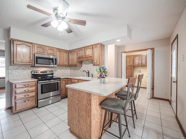 904 Sheffield Drive, Evansville, IN 47710