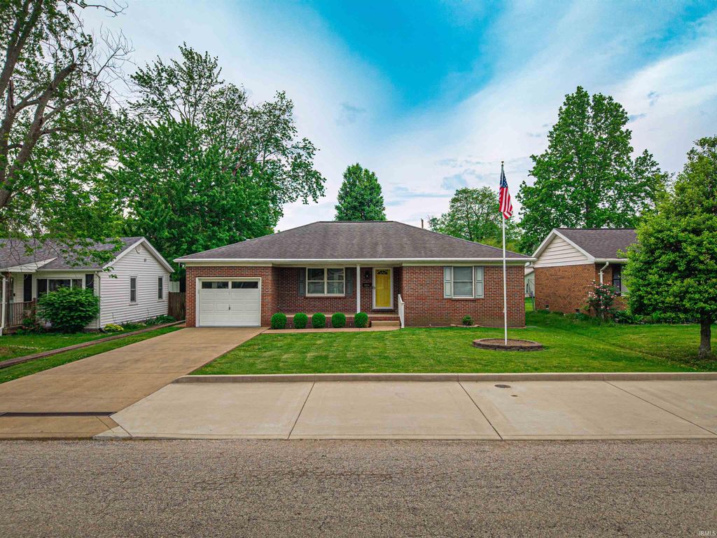 904 Sheffield Drive, Evansville, IN 47710