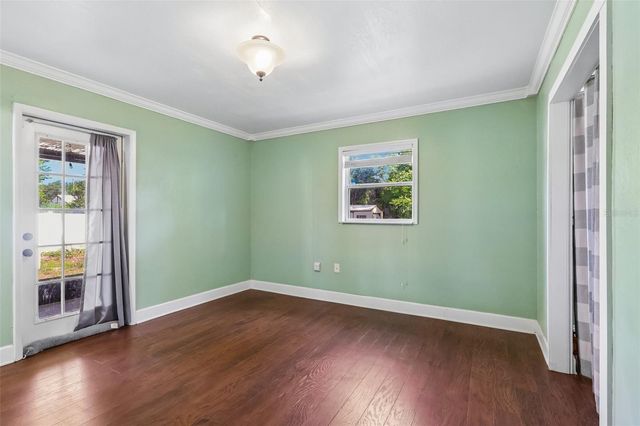 321 E 11TH AVENUE, Mount Dora, FL 32757