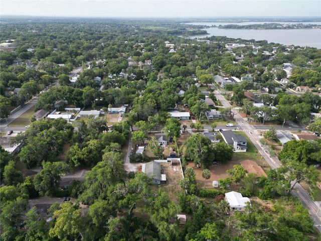 321 E 11TH AVENUE, Mount Dora, FL 32757