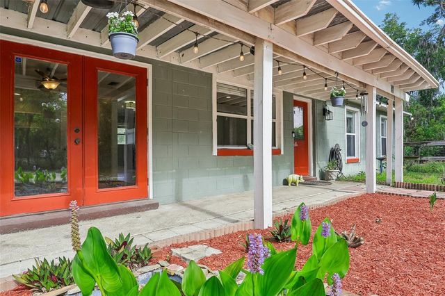 321 E 11TH AVENUE, Mount Dora, FL 32757