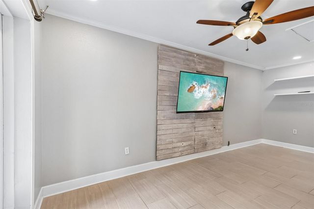 321 E 11TH AVENUE, Mount Dora, FL 32757